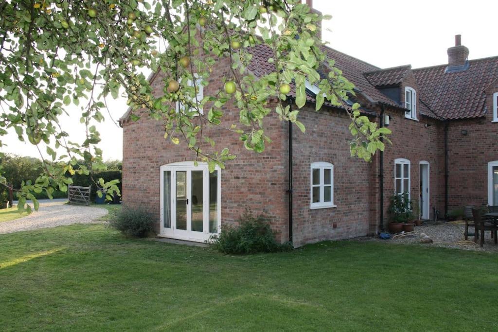 Self Contained Annexe In The Vale Of Belvoir. Nottingham